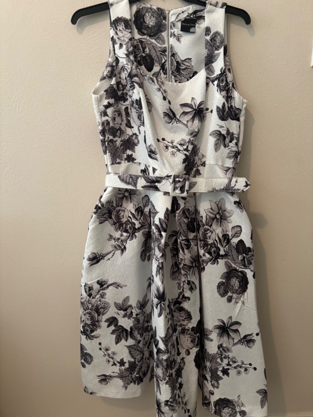 Maison Tara Women's Floral Printed Black/Off-White Dress - Size 16